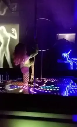 Hi I'm hot Asian Jessie, I'm a striptease dancer ??? you will find much more on my profile, wanna see it???