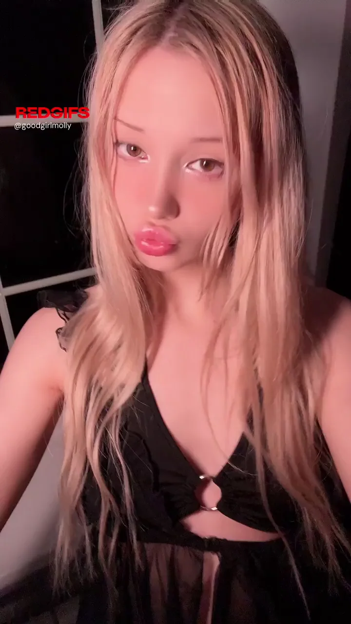 PrettyEvil's Ahegao Craving: Fill My Face with Cum 😩💦👅