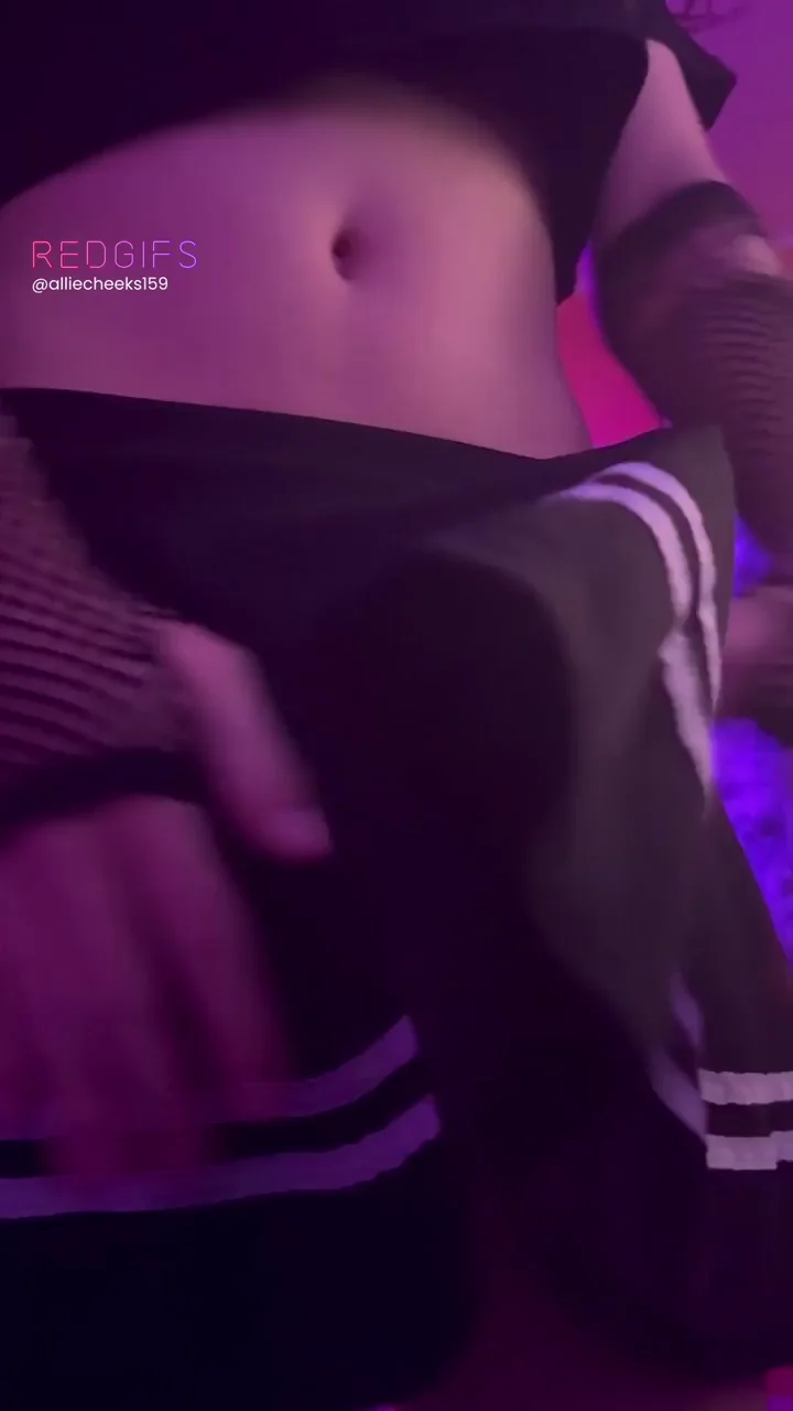 Would you like me to pull-out or cum in your ass 💞