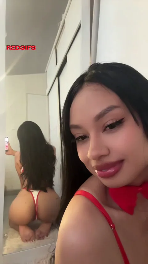i'm daddy's favorite filipina distraction