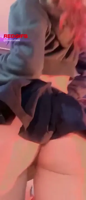 stare them makes my ass move in bed like crazy 🤭