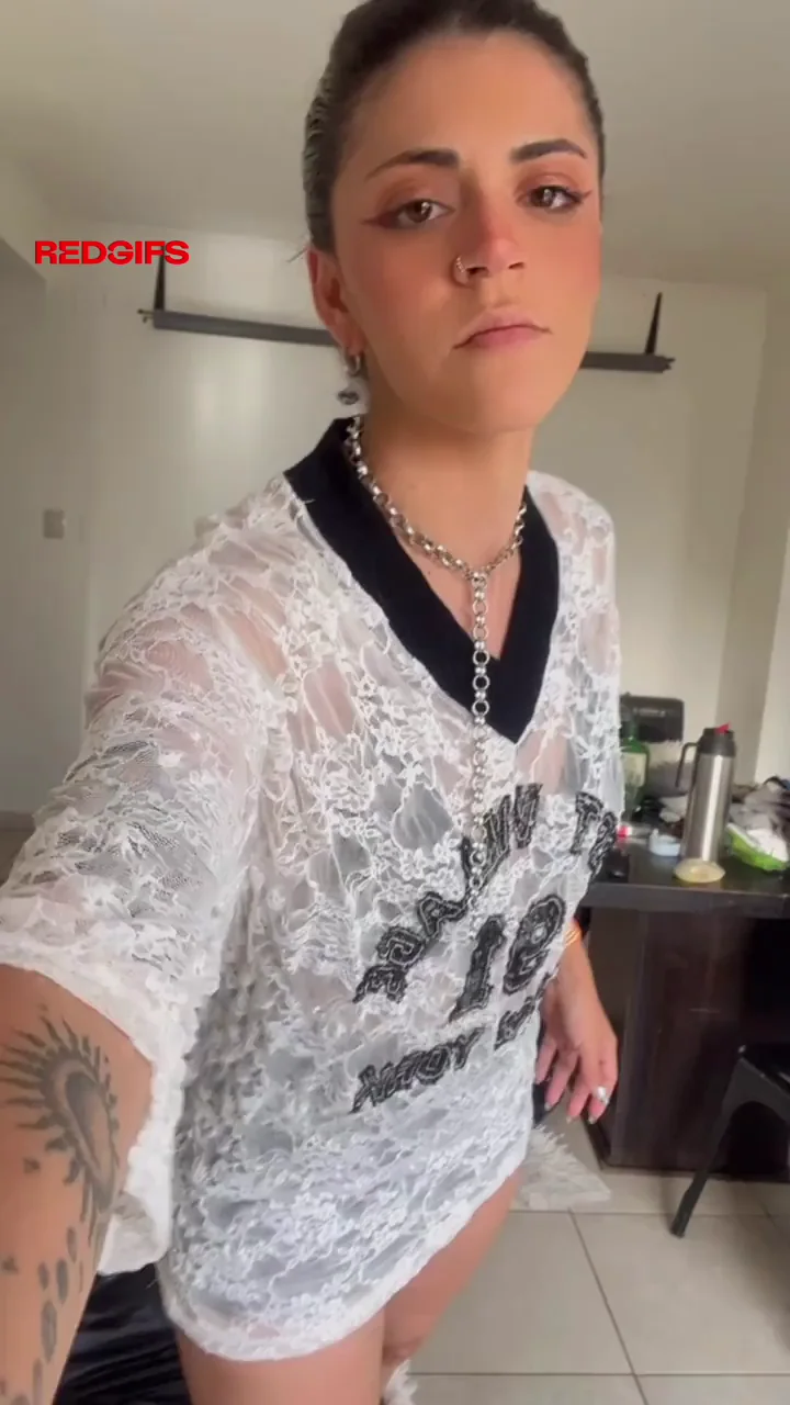 Looking happy is sexy