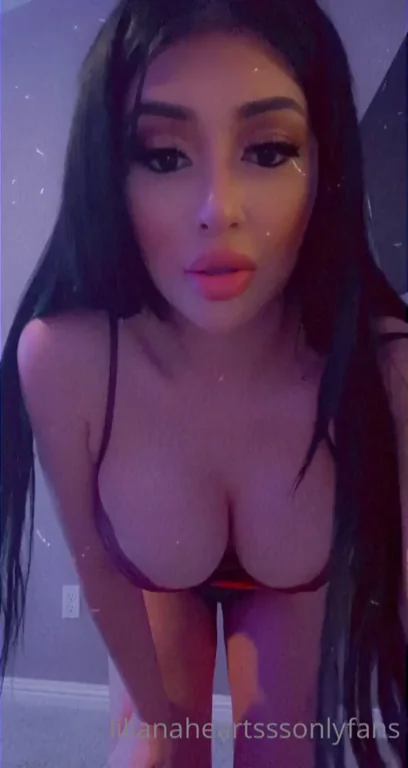 Lilliana Hearts' Slutty Latina Curves: Teasing Tits & Phat Ass Full Album Drop