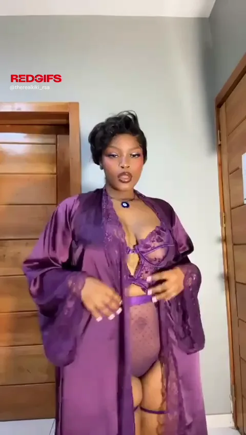 Gowns can be sexy too.