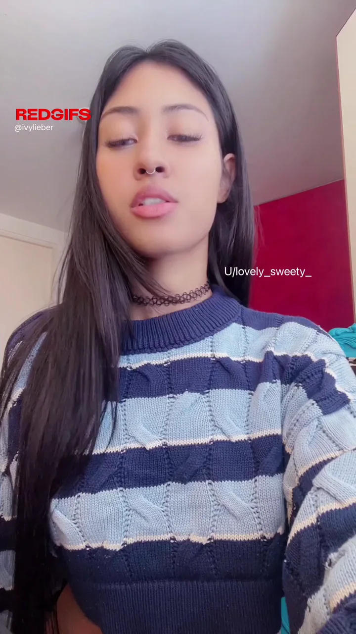 Tongue out, thoughts gone… should I be embarrassed