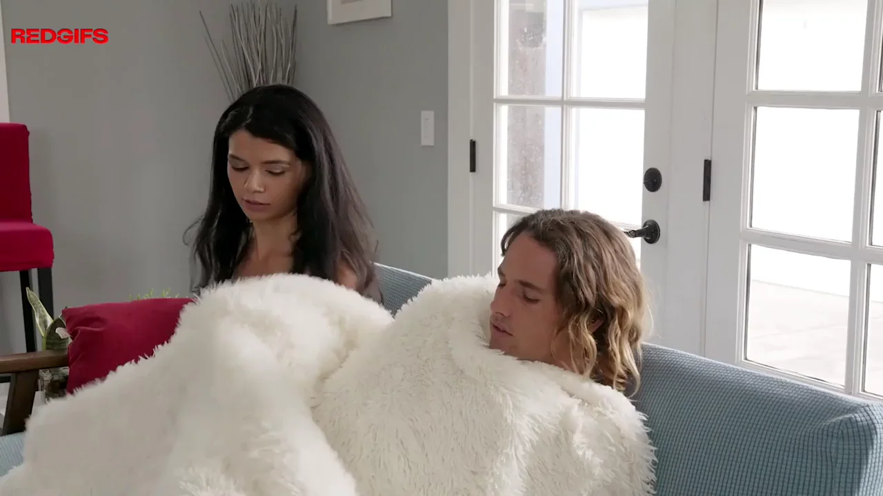 Step-Sis Hazel Heart Keeps Bro Warm with Her Hot Naked Body Under the Blanket