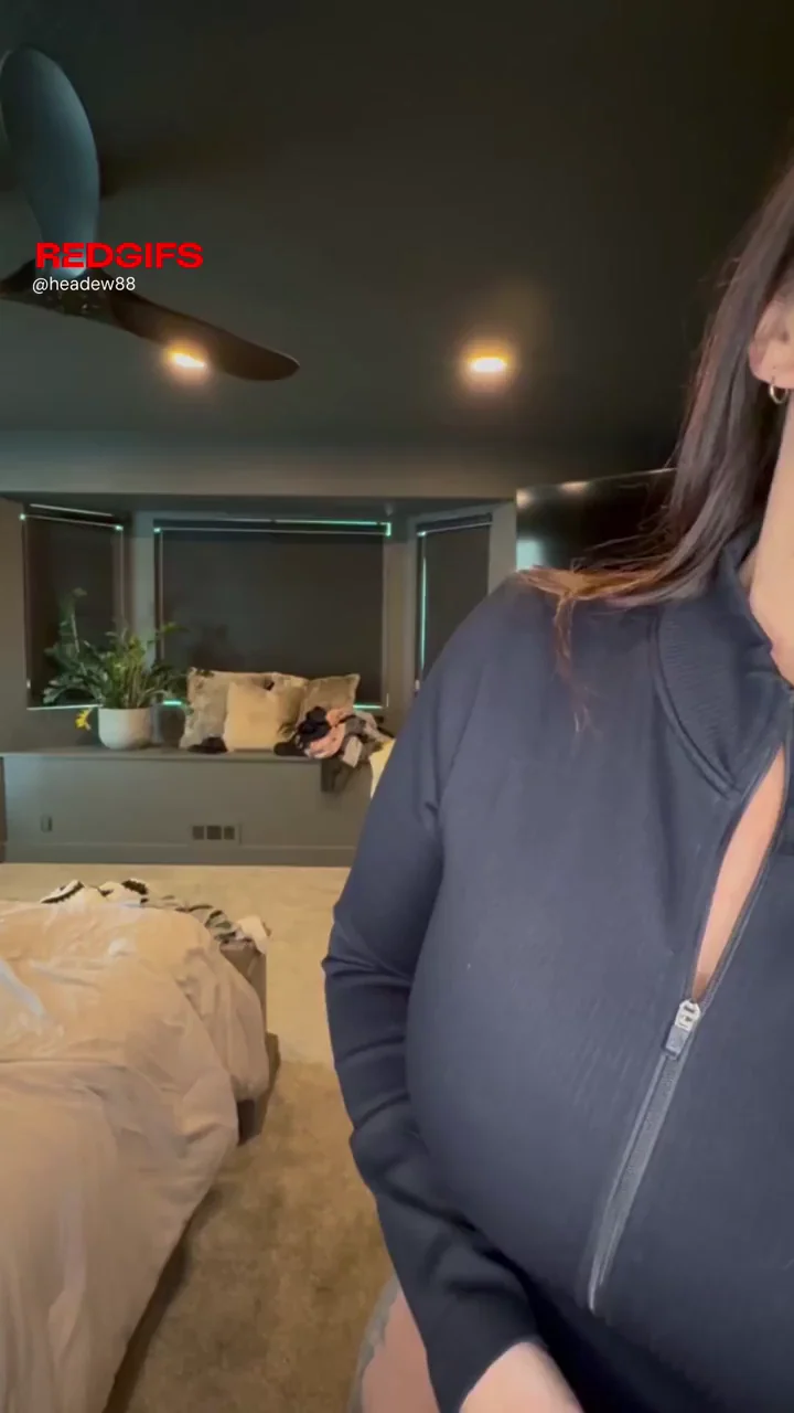 Pop that zipper