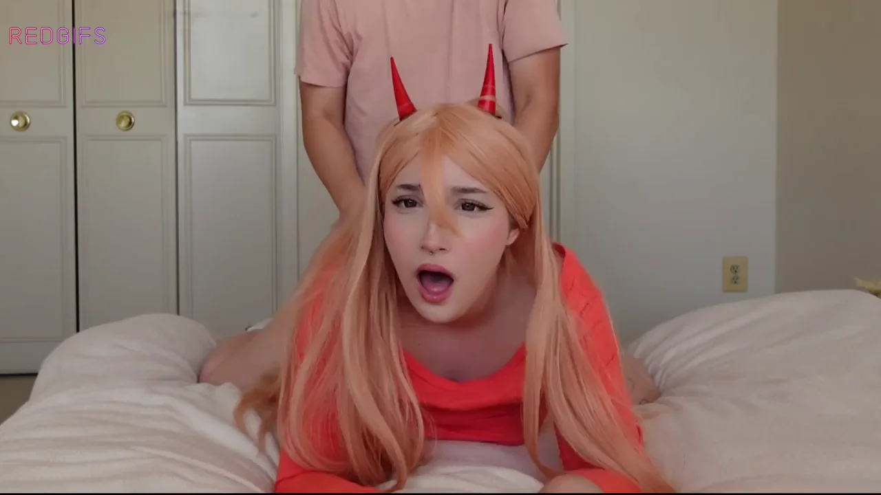 Cosplay Slut Nerd Gets Her Tight Pussy Wrecked Doggie Style