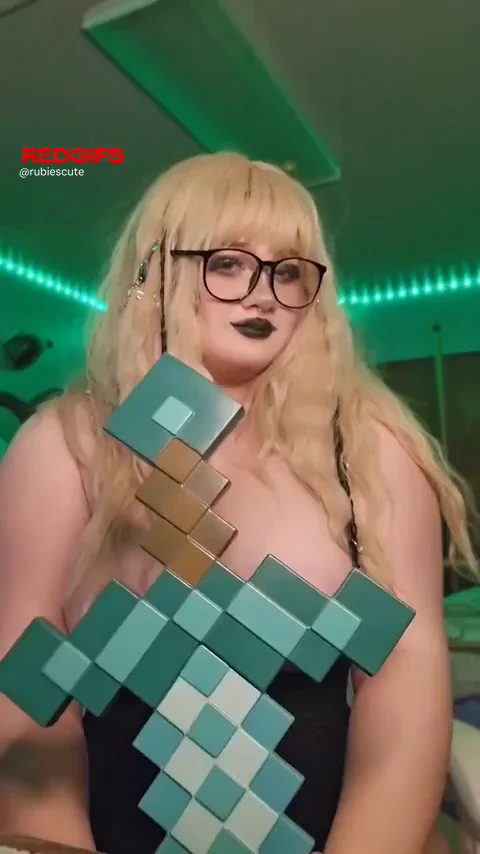 I love my diamond sword but I bet you have an even better one for me