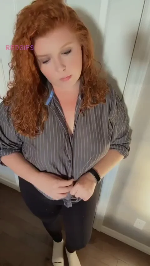 Tempted to Breed This Curvy Redhead Slut? 🔥🍑