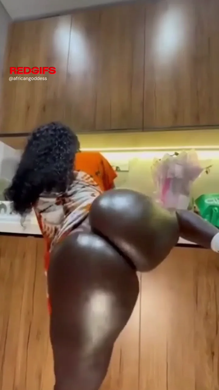 🍑 Would You Pound Your Thick African Roommate's Kitchen Booty? 🔥