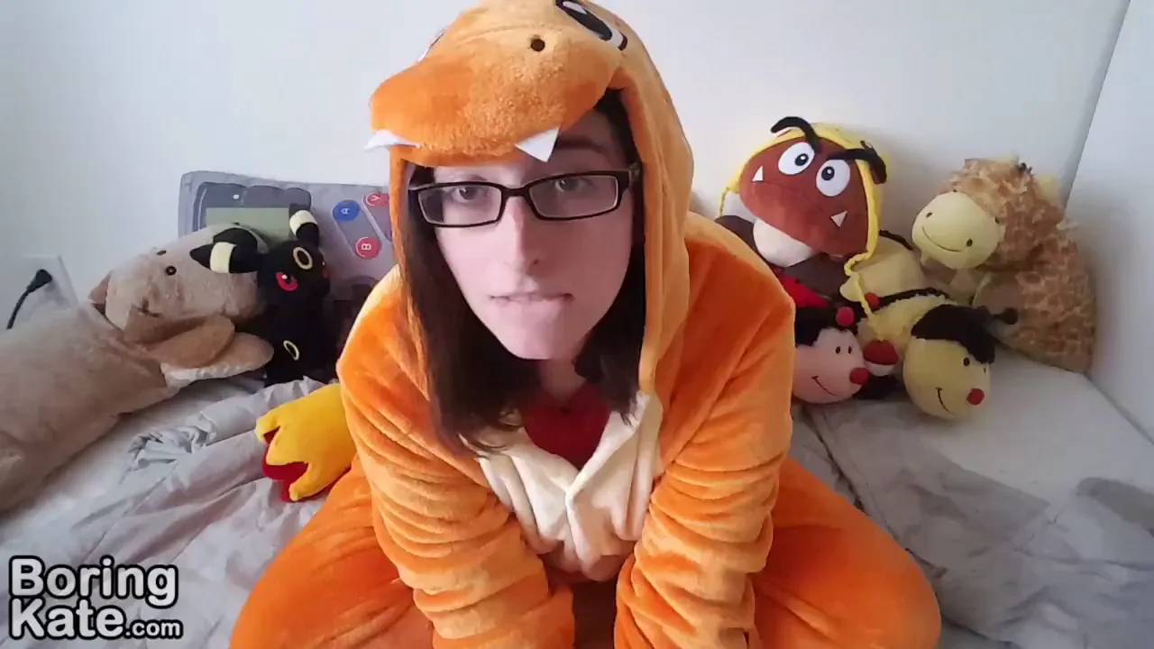 Howdy, gamers!!!! Just a regular girl with a dick!!