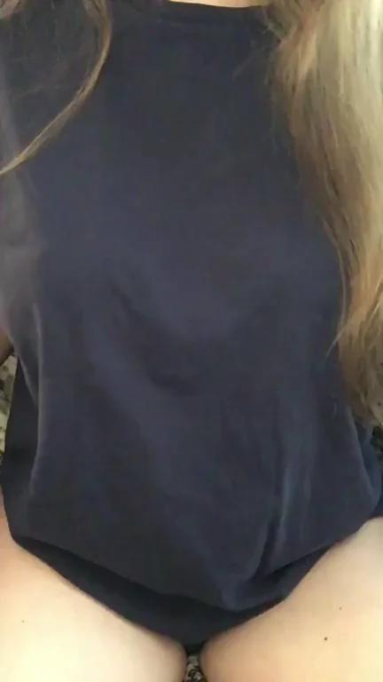 Here’s a titty drop [f]or you ??