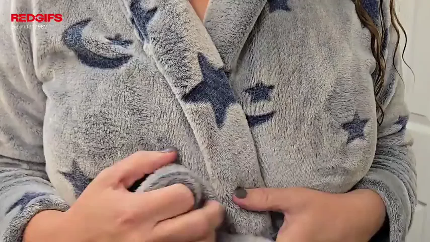 Taking my robe off to show you my girls (f)