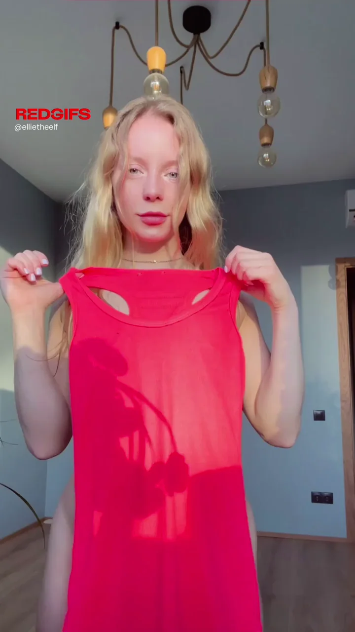 Post-College Tease: Barely Legal Slut Shows Off Her Perky Tits 🔥🍒