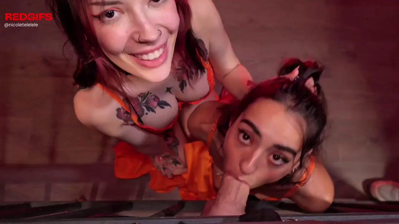 Two things I love: Sucking and halloween