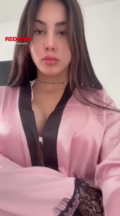 Everyone likes my boobs.. how about you daddy