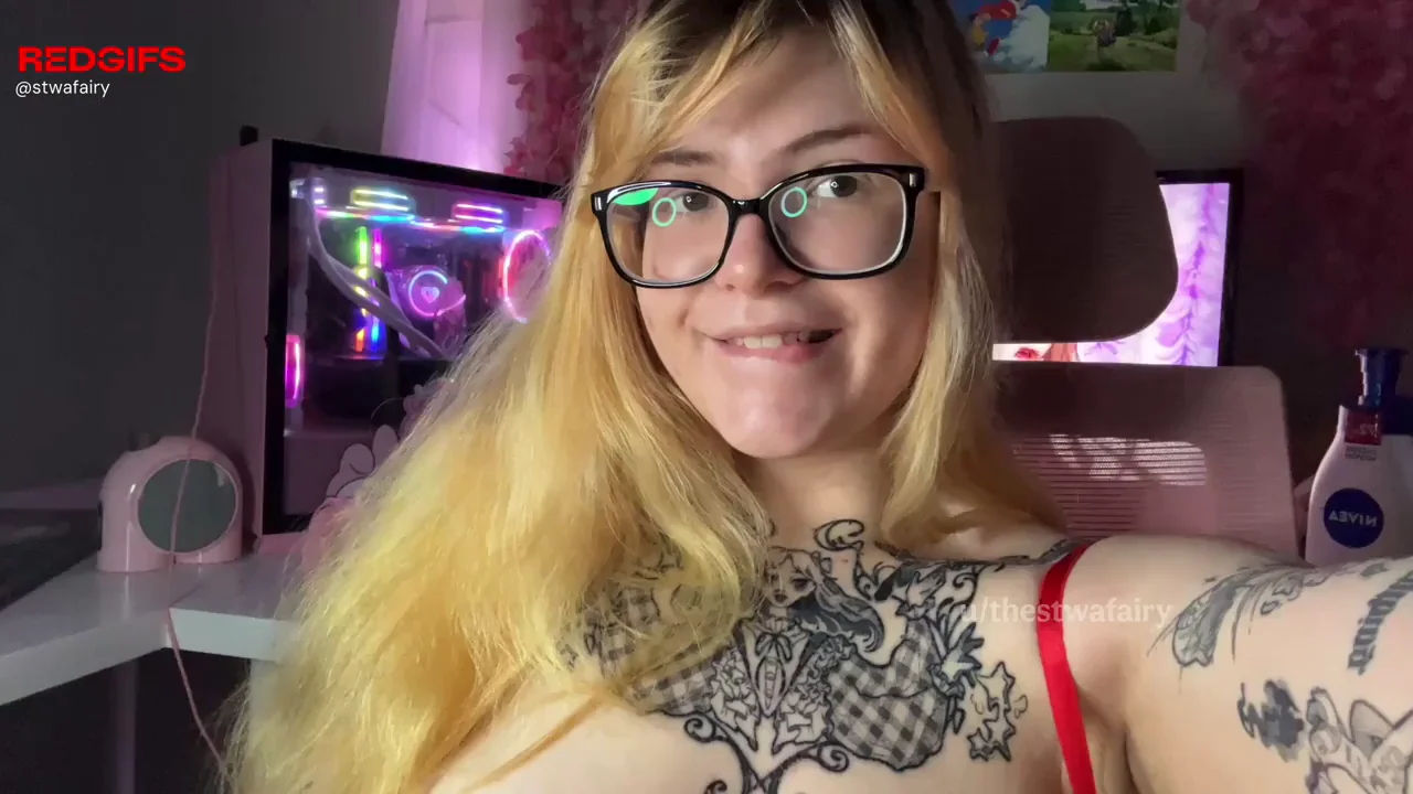 you look hungry, come eat my deliciously pink pussy