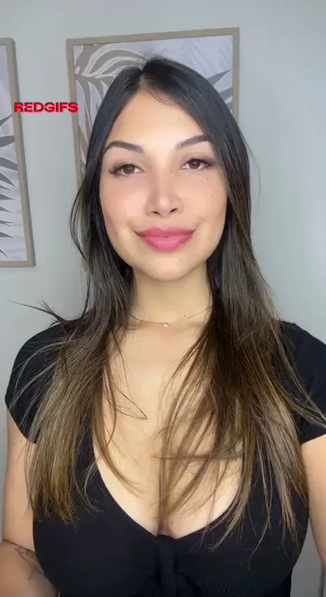 GRWM! I hope my cleavage isn't too distracting