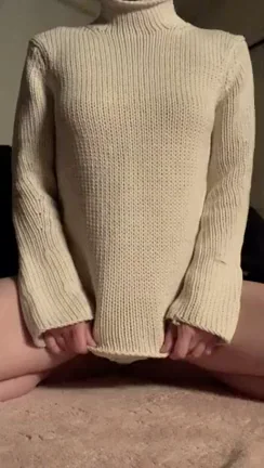 Gentle Sweater Babe's Juicy Titty Drop 😍🍈🍈 (OC)