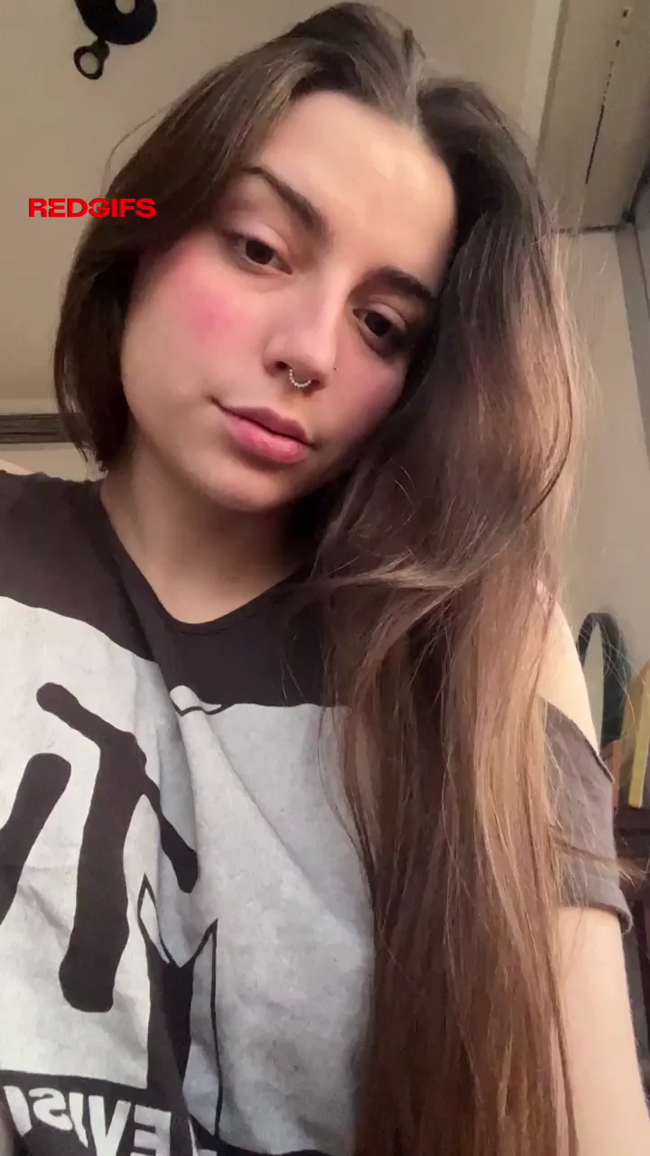 🔥 Latina Babe's Perky Titty Drop Reveal 🍈💦