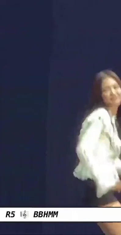 BLACKPINK - Jennie