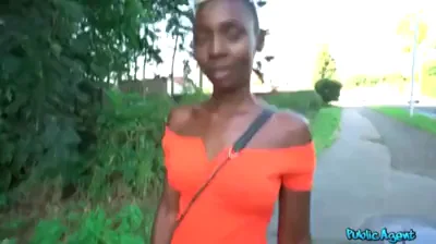 Ebony Slut Craves That Massive White Cock 🍆🍫