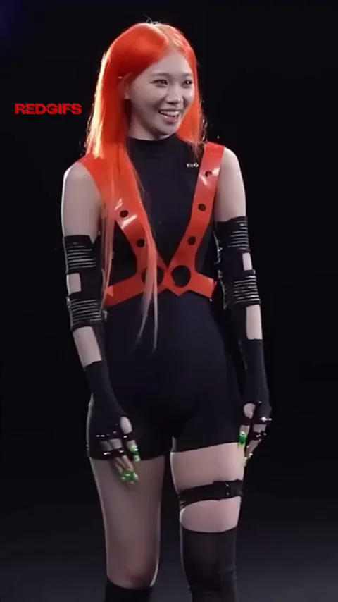 🔥 Chaewon LE SSERAFIM Red Hot Bodysuit Tease 💦