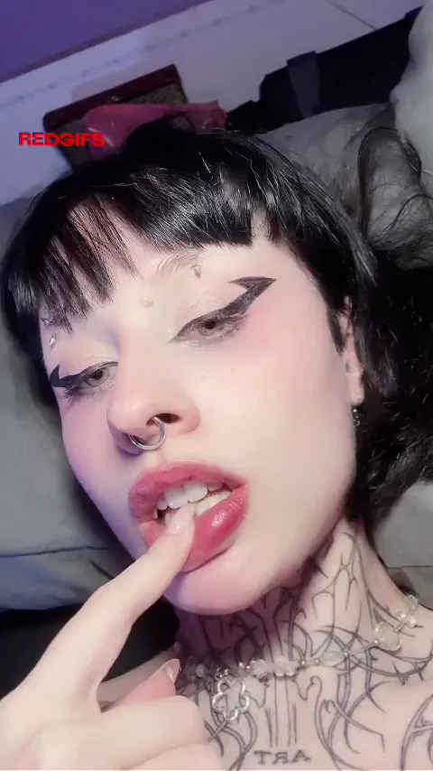 Secret Slut Bestie: Tattooed Tease Begs for Your Friendship & Fucks