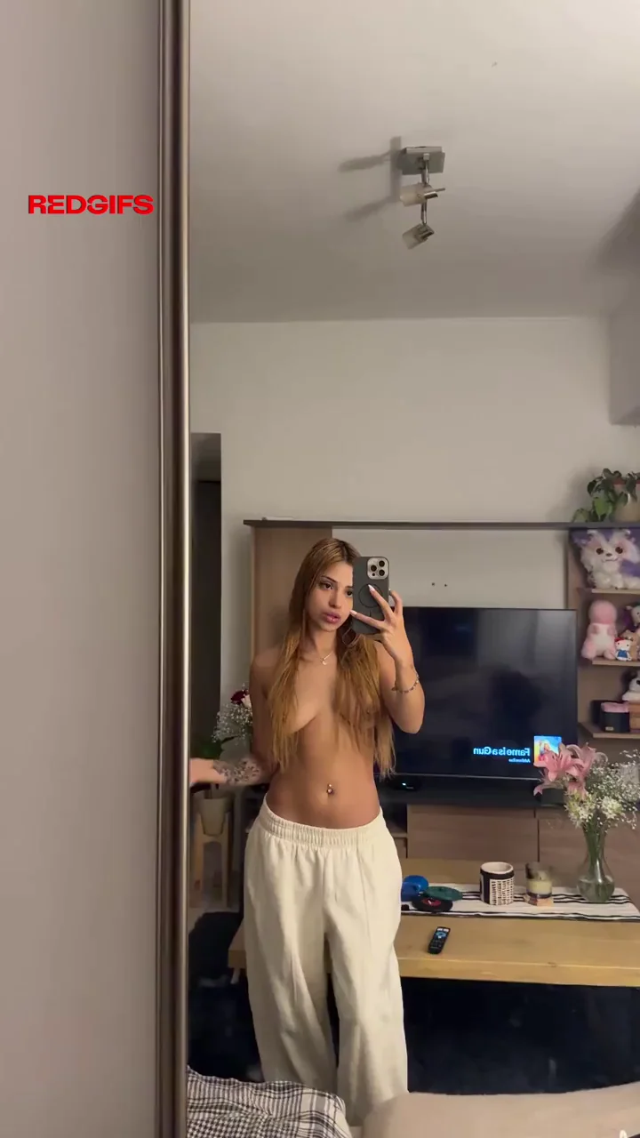 Natural boobs, no need to hide ‘em