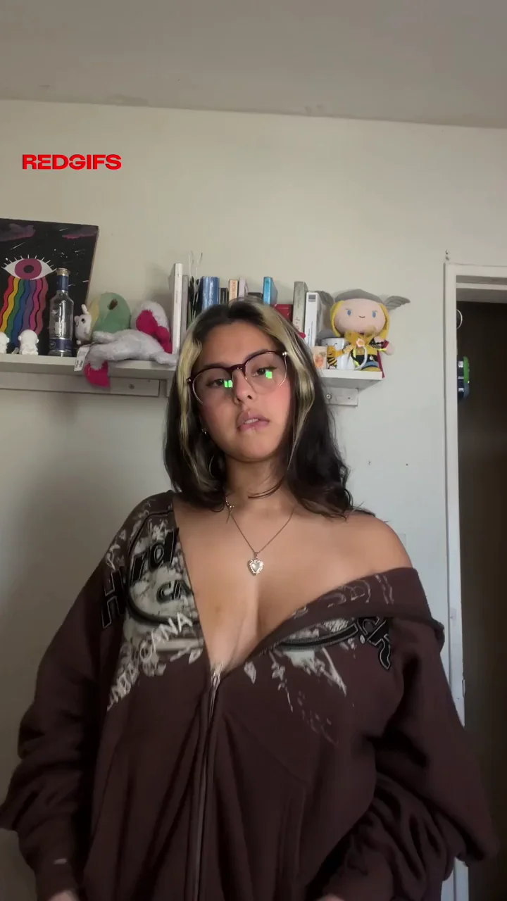 Latina Teen's Massive Jiggly Tits Tease in Open Hoodie 💦🍈🍈
