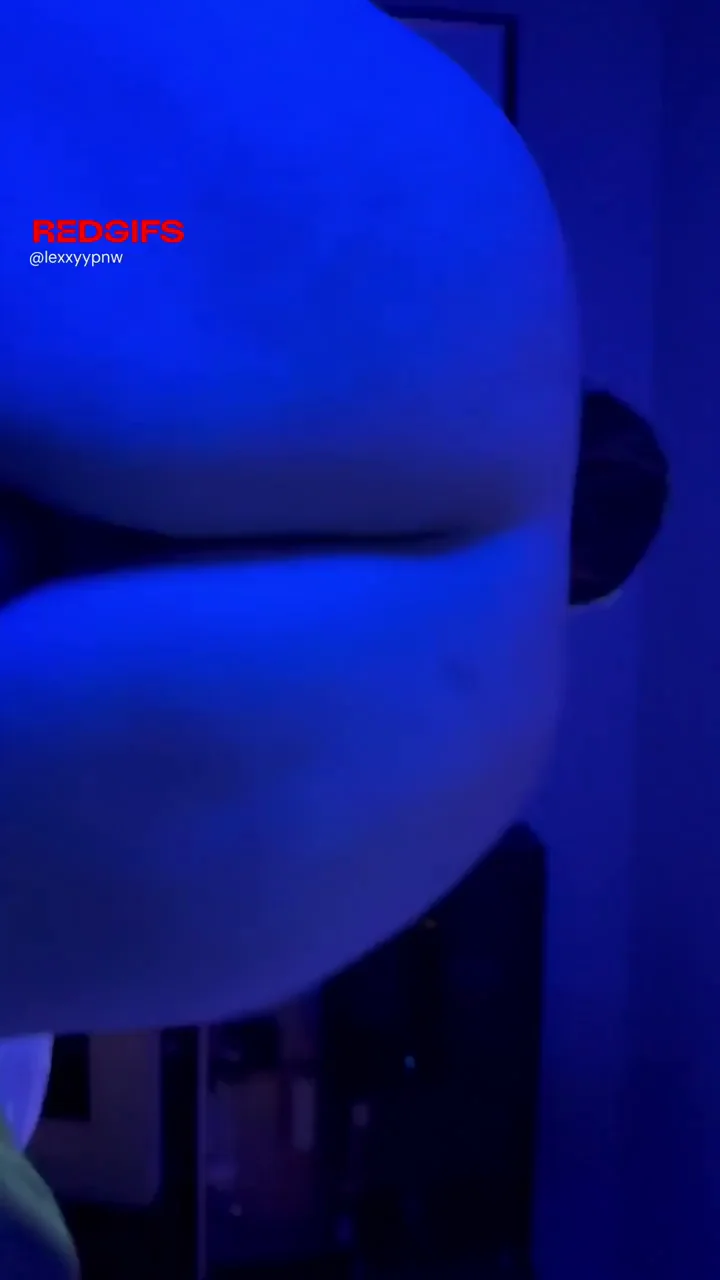 Lights Low, Freak Mode On: Thick Booty Bounces on Massive BBC 🍑🍆🔥