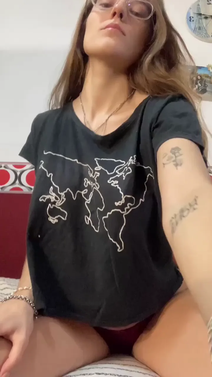 Can I just retire and be someone’s personal fucktoy already?💕