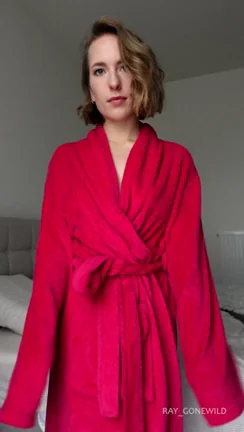 Slutty Babe Drops Red Robe to Flash Tits and Pussy