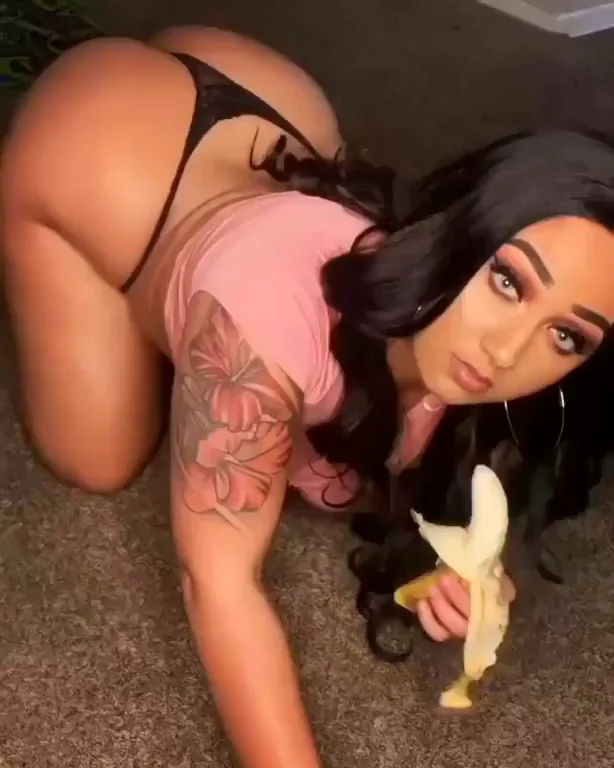 Stacked Slut's Banana Tease: Curvy Ass Begs for More
