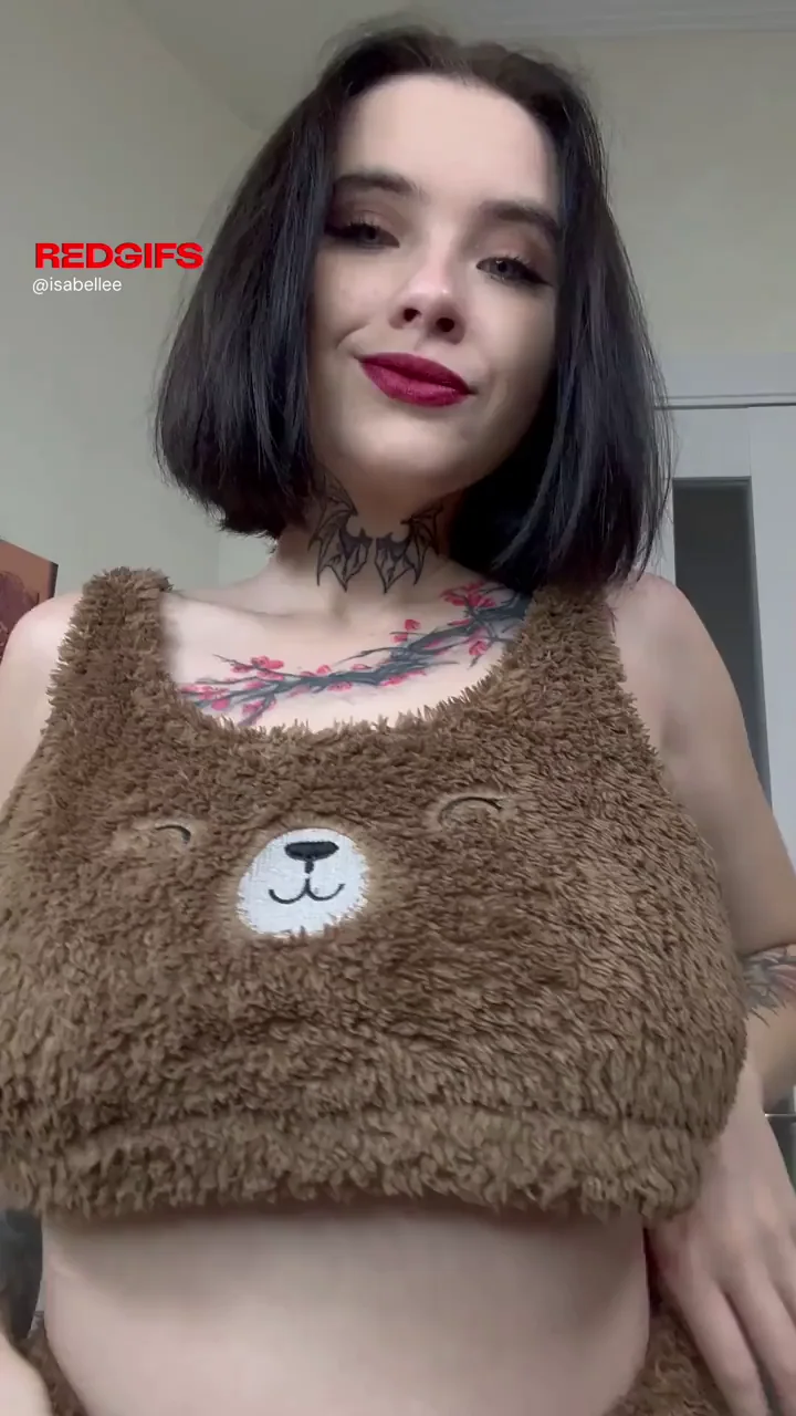 A small titty drop just for you [reveal]