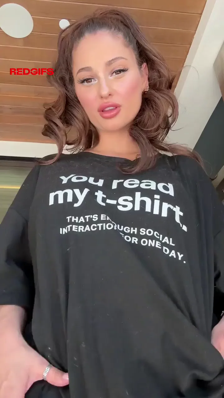 🍈 Massive Titty Drop Reveal from Oversized Tee 😍