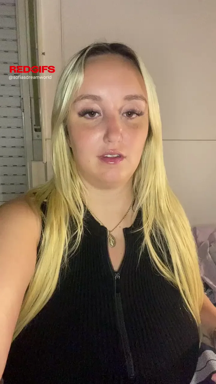 Letting my tits fall free for you [REVEAL]