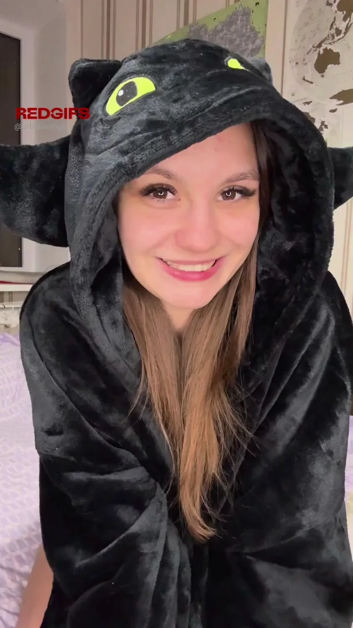 Halloween titties reveal :3