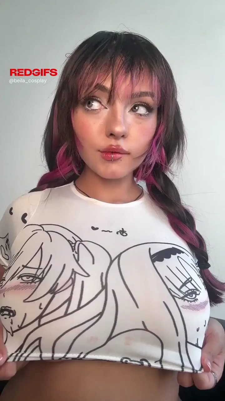massiave NATURAL boobs reveal