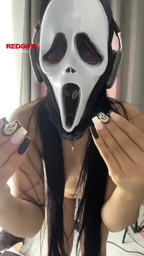 Rico's Ghostface Twerk Tease 😈🍑🔥
