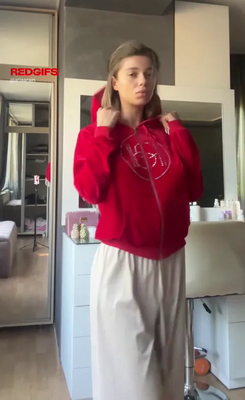 Petite Big Tit Slut Teases in Red Hoodie & Drops Trousers 🍑💦