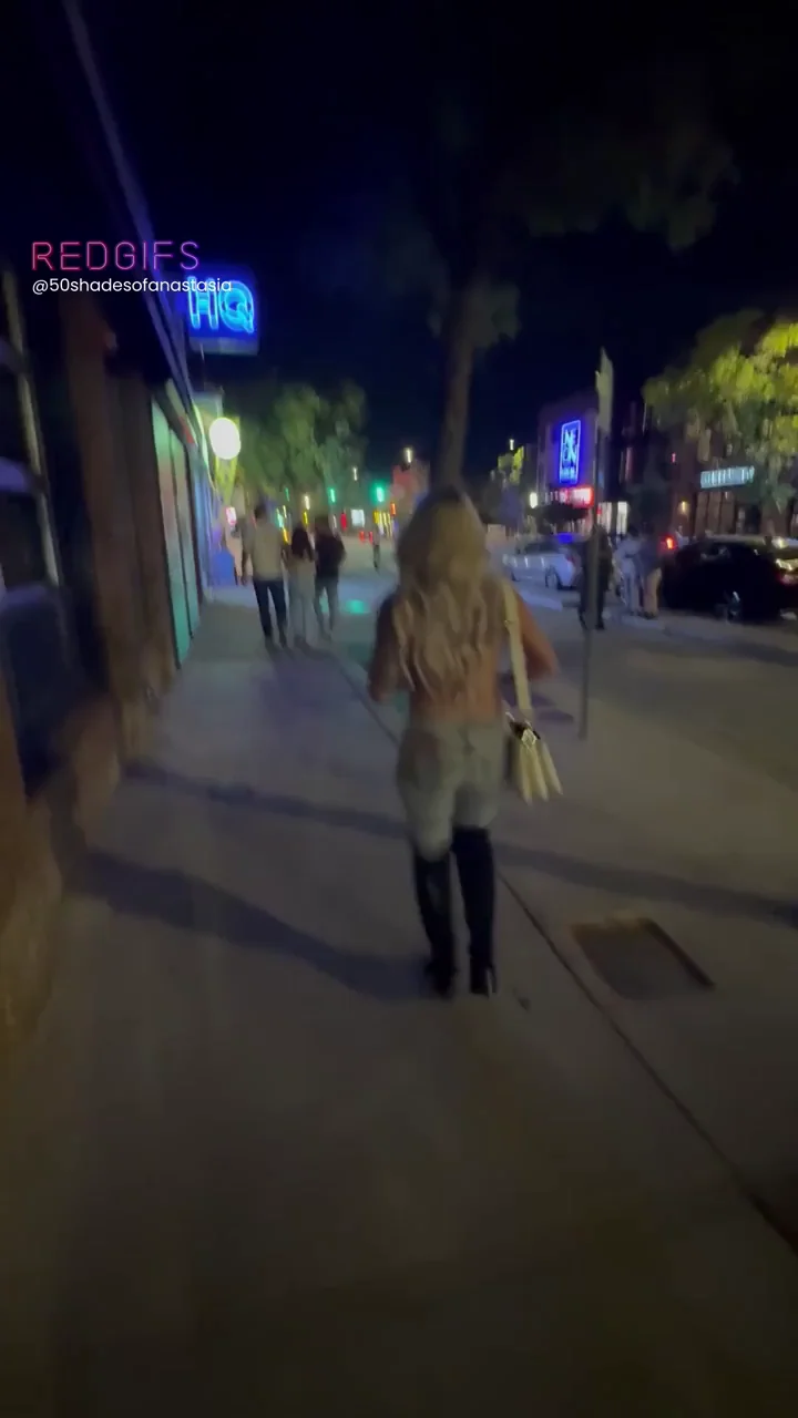Blonde MILF Hotwife Slutting in Public Streets 🔥🍑