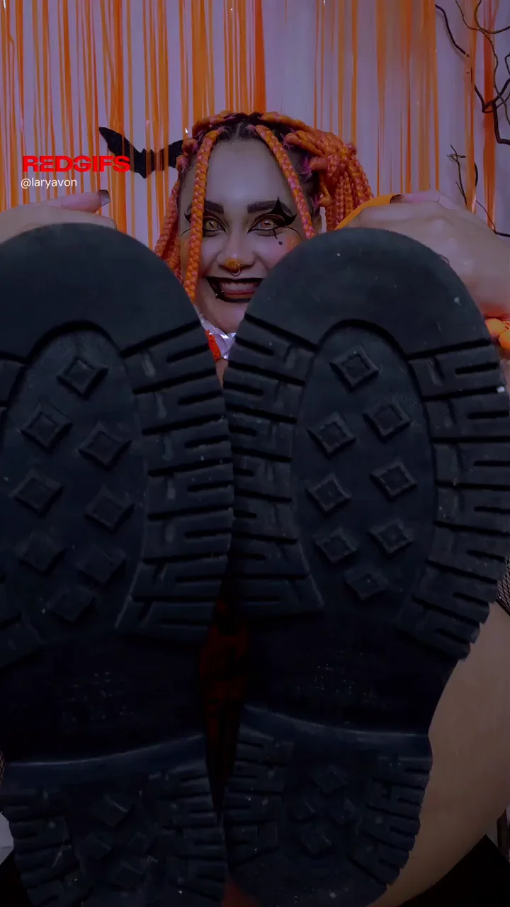 Halloween Clown (Larya Von) [ClownGirl]