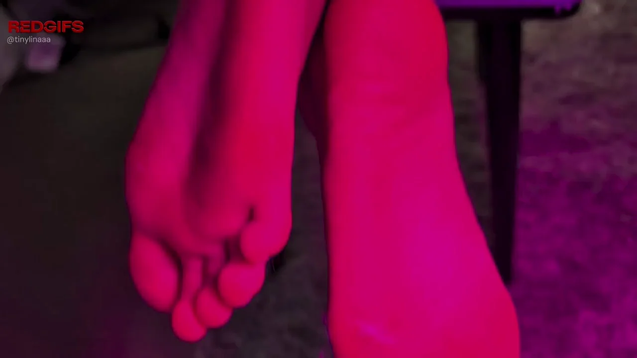 Good Little Asian Fuck Toy's Pink Soles 😈👣💦