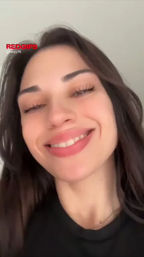 Mexicana Teen Flashes Her Wild Tits & Slutty Grin!