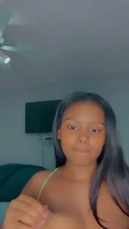 Bouncy ebony titts ?