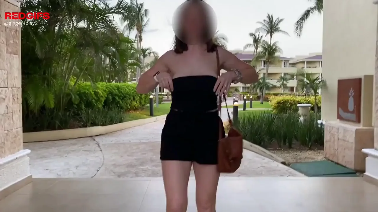 Flashing a little sunshine feels so good