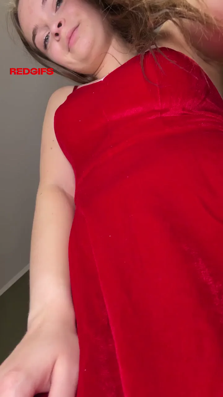 🔥 Drop Your Age & Peek My Juicy Pussy Upskirt in 2 Mins! 📥💦