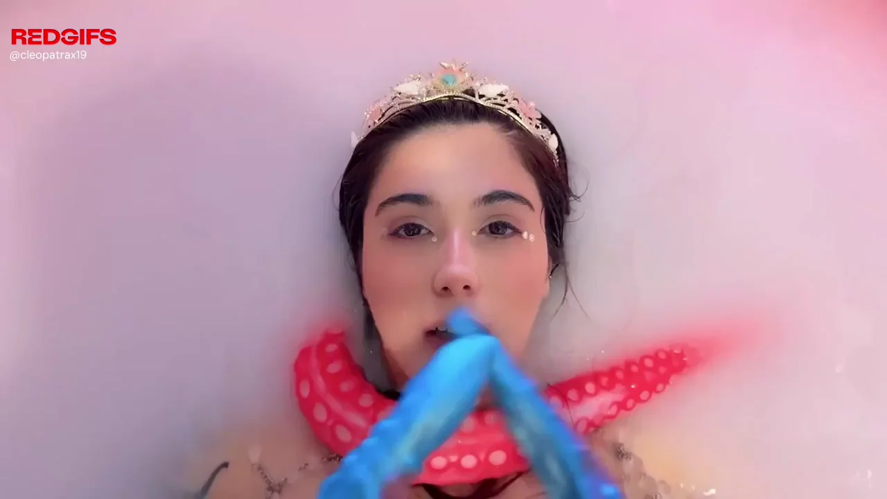 Mermaid's Massive Blue Dildo Deepthroat Dive